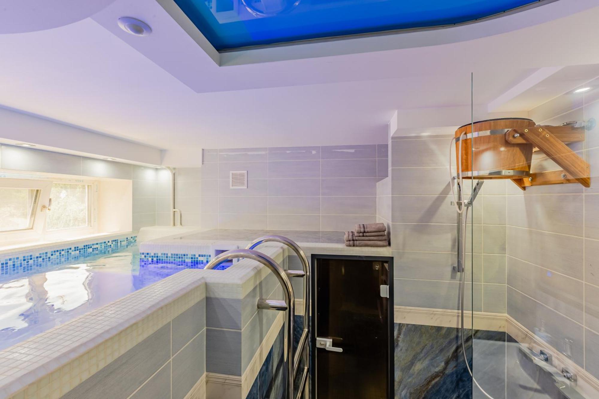 Luxury Apartment With Pool And Hammam Kiev Exterior foto