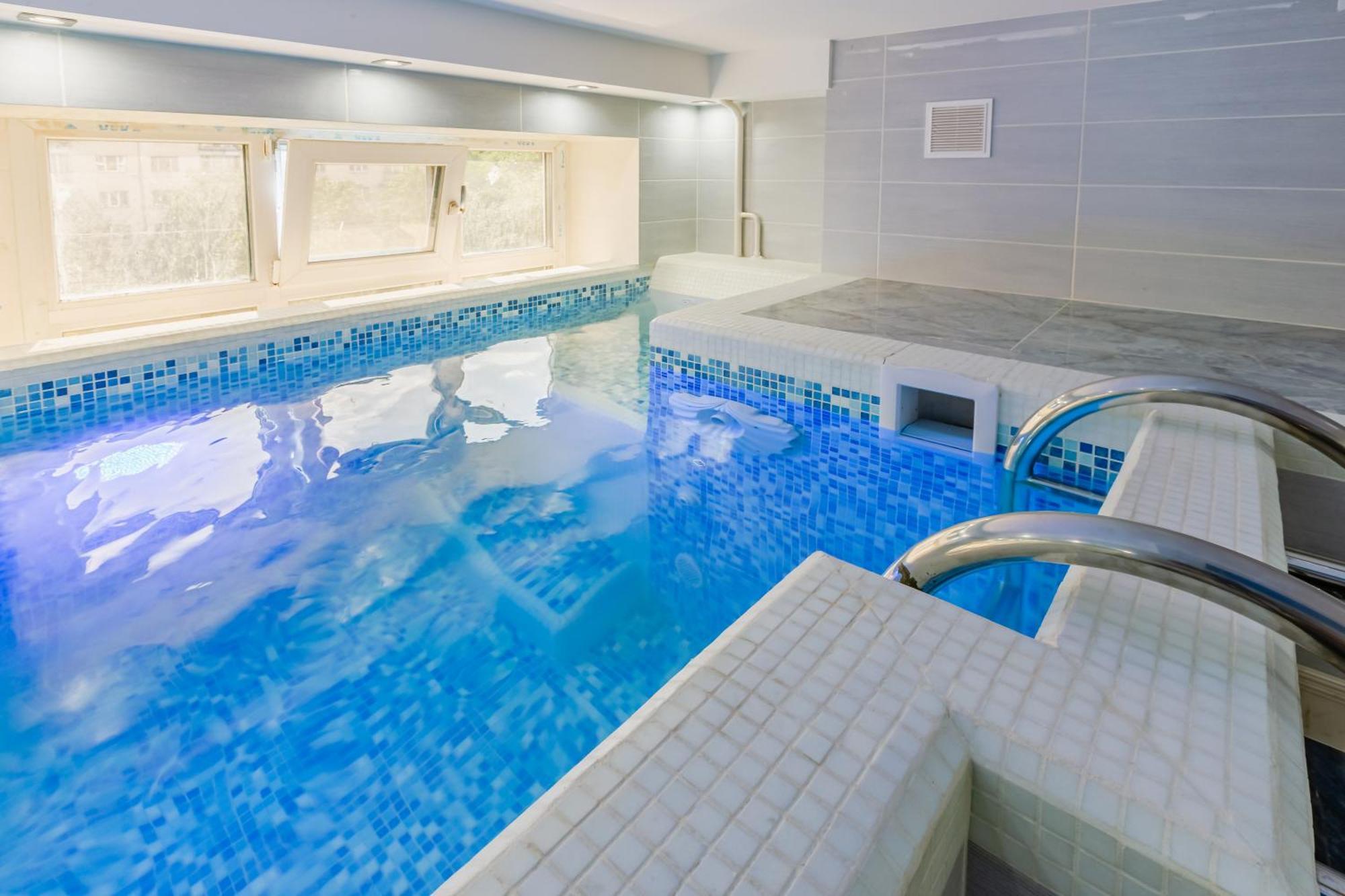 Luxury Apartment With Pool And Hammam Kiev Exterior foto